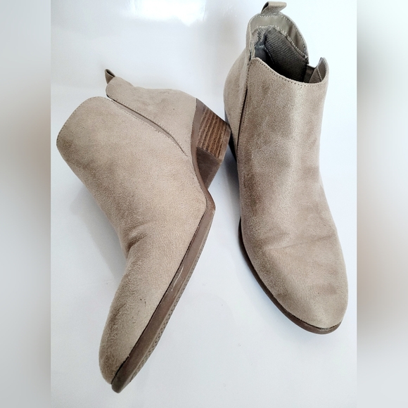 American Eagle Shannon Women's Ankle Boots Pull On Taupe Vegan Suede US 11 - Picture 2 of 16